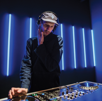 Performing Perfectly - Ready To Hit The Decks?